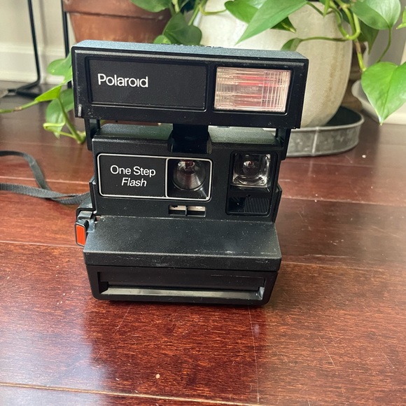 Vintage Polaroid 600 One Step Flash Instant Film Camera With
